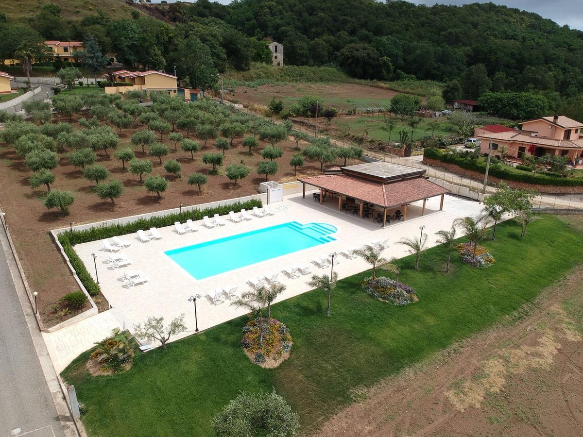Borgo San Cosmo Tropea Bed & Breakfast Brattiro Exterior photo